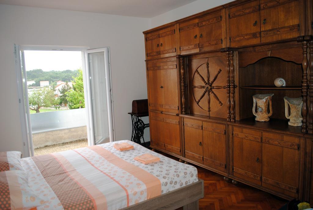 Ante Carov Apartment Verunic Luaran gambar
