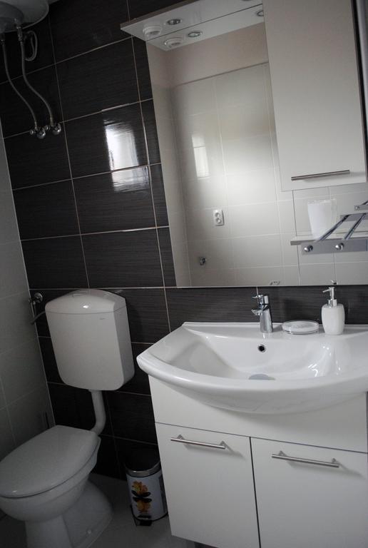 Ante Carov Apartment Verunic Luaran gambar